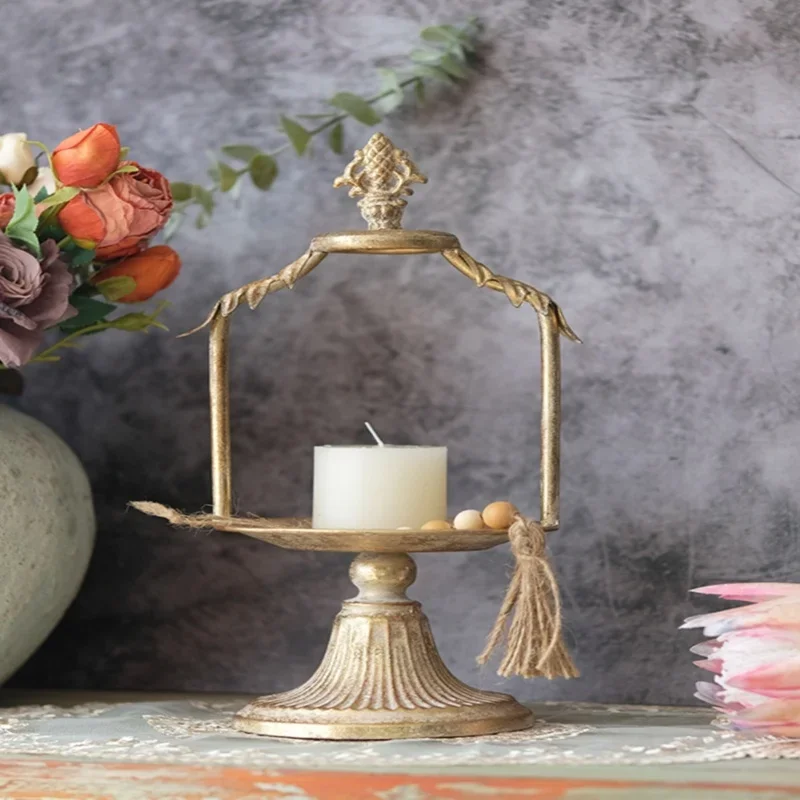 French Style High Legged Iron  - Collectible Vintage Matches reseña y precio