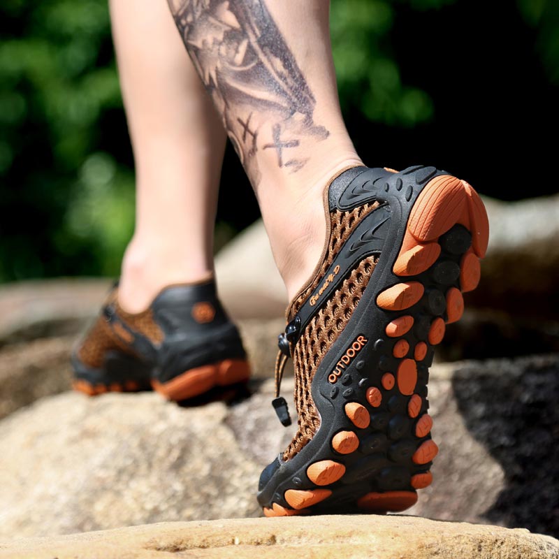 trekking mountain mens sports  - Most Collectible Vintage Jewelry reseña y precio