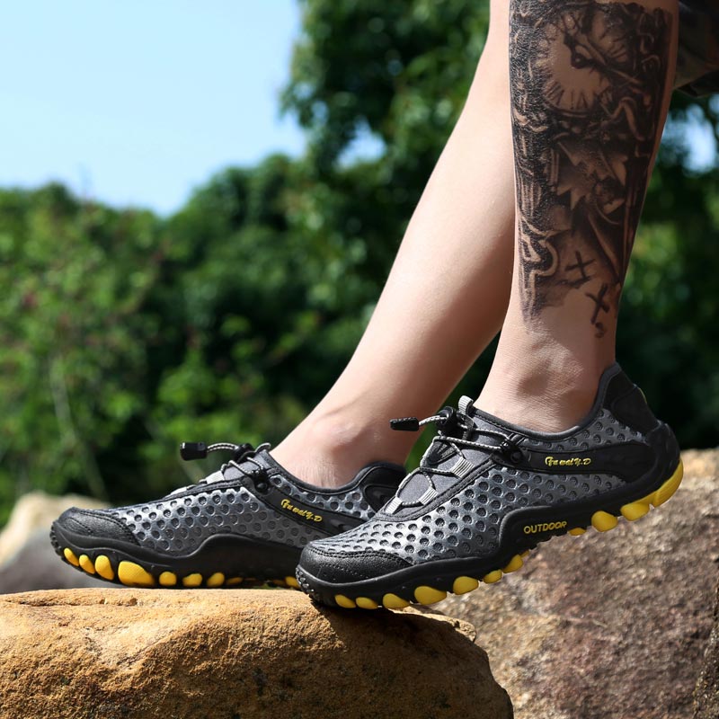 trekking mountain mens sports  - Most Collectible Vintage Jewelry reseña y precio