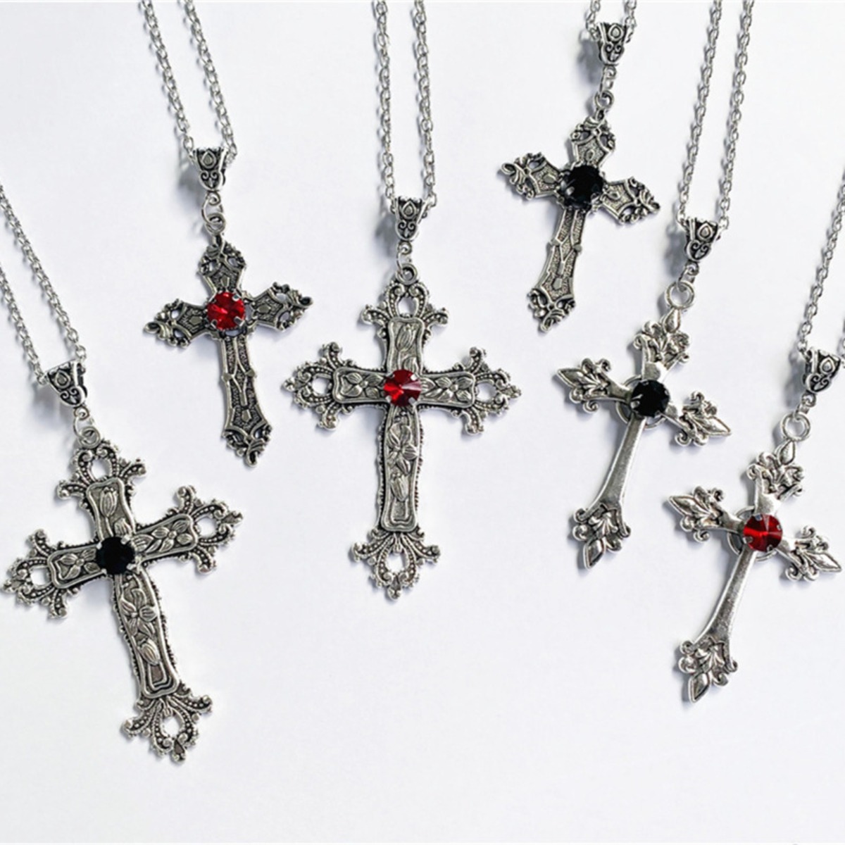 Punk Crystal Big Cross Pendant - Vintage Collectible Jewelry reseña y precio