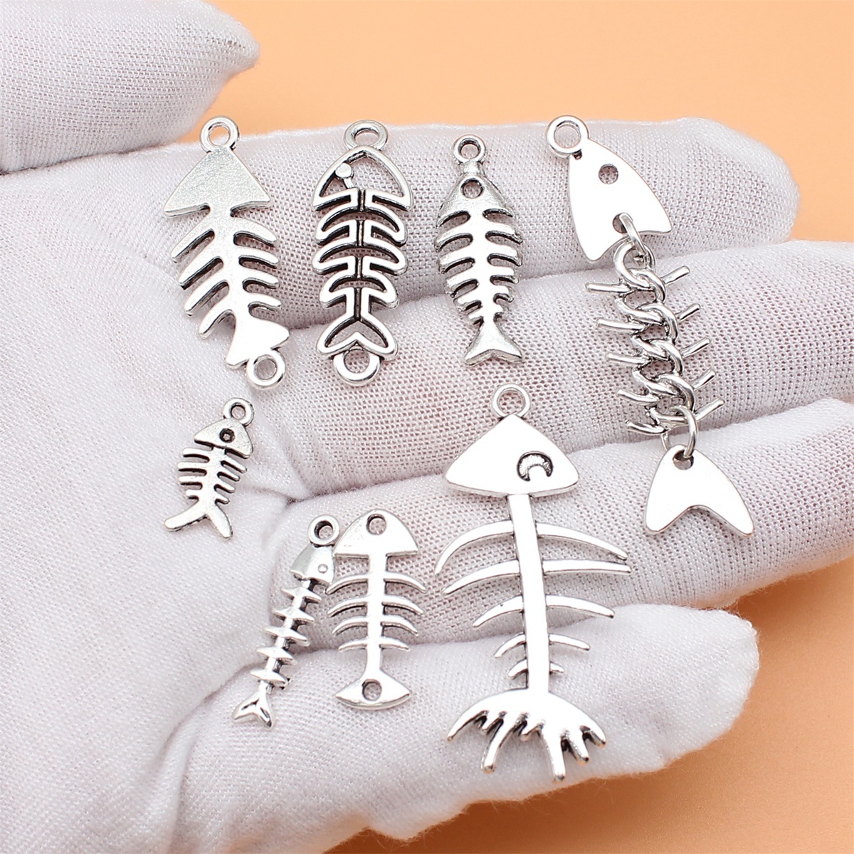 8pcs Antique Silver Color Fish - Vintage Collectible Jewelry reseña y precio